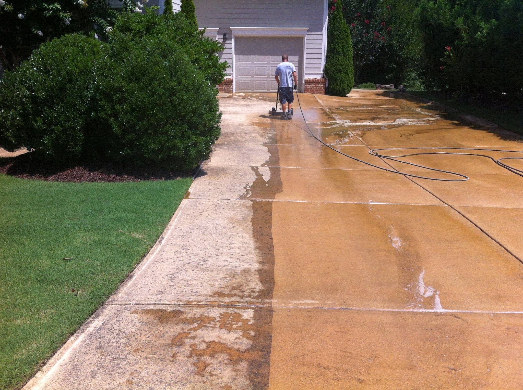 Driveway Pressure Washing Chicago