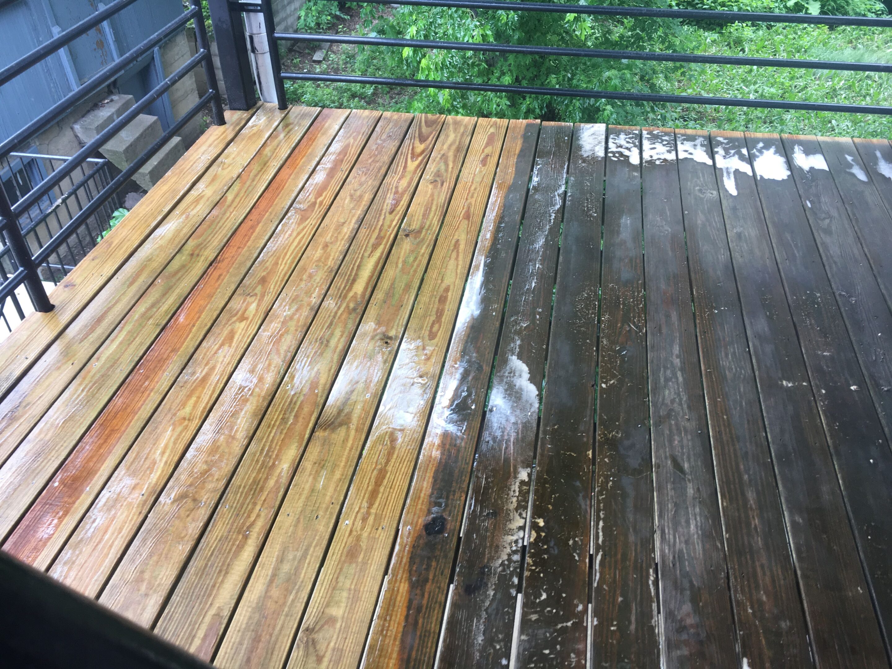 Deck Power Washing Chicago