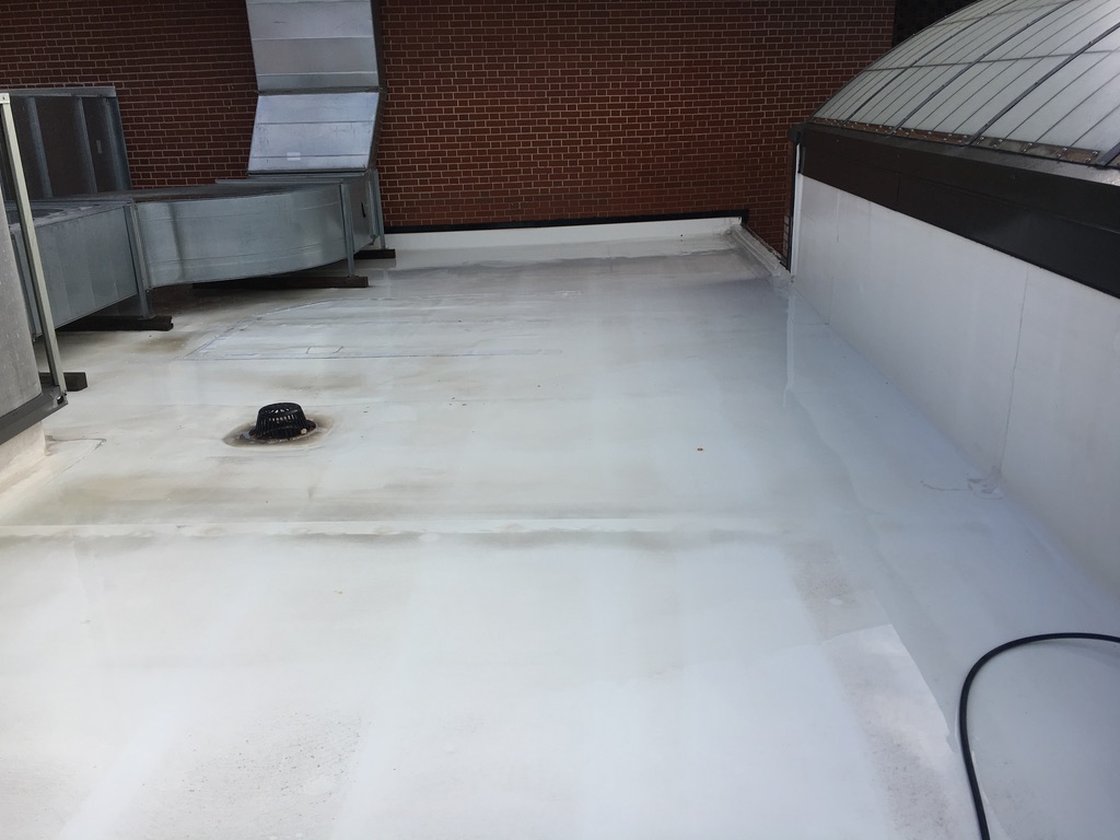 Commercial Roof Cleaning Service Chicago