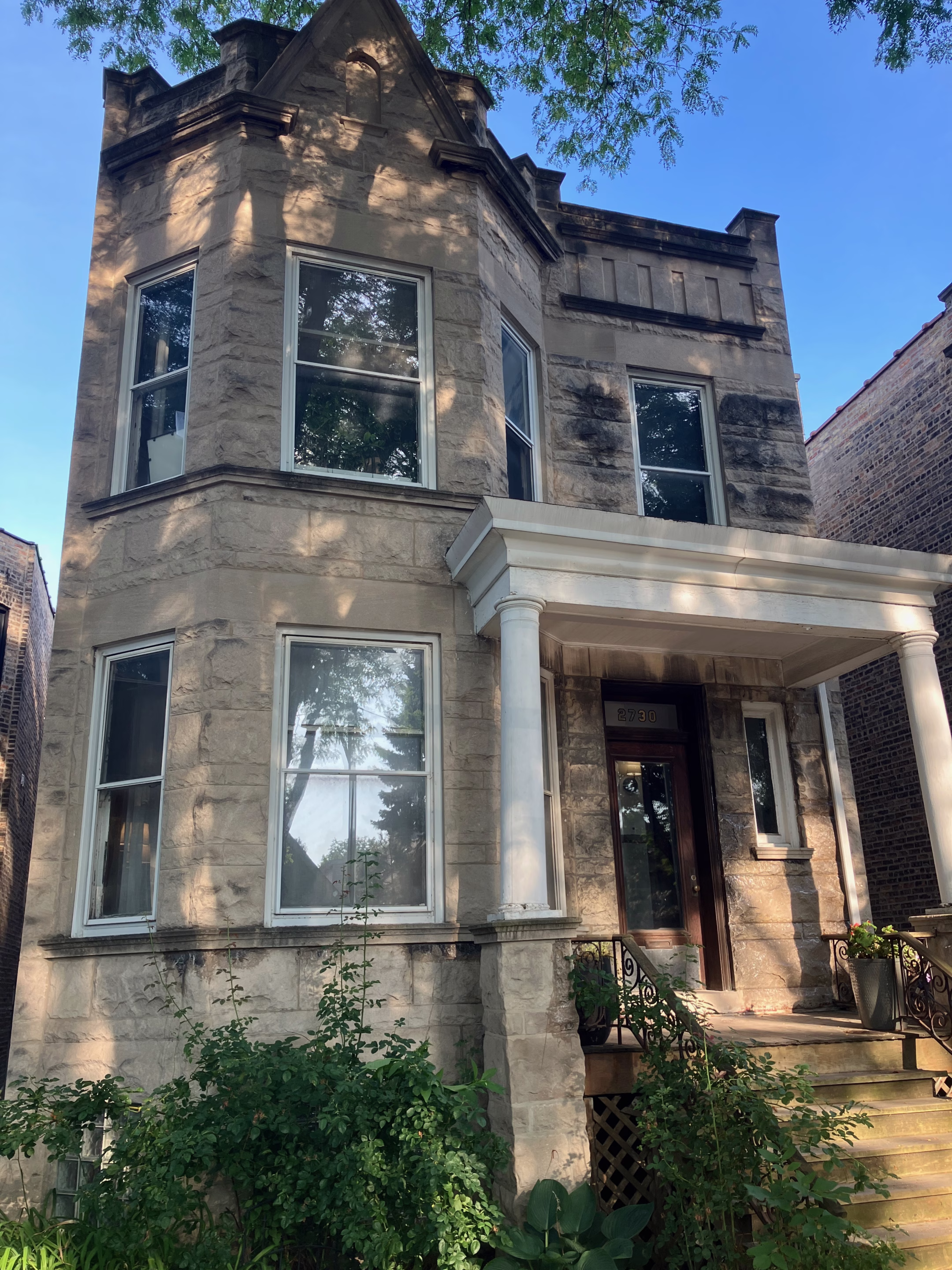 Limestone building cleaning Wrigleyville