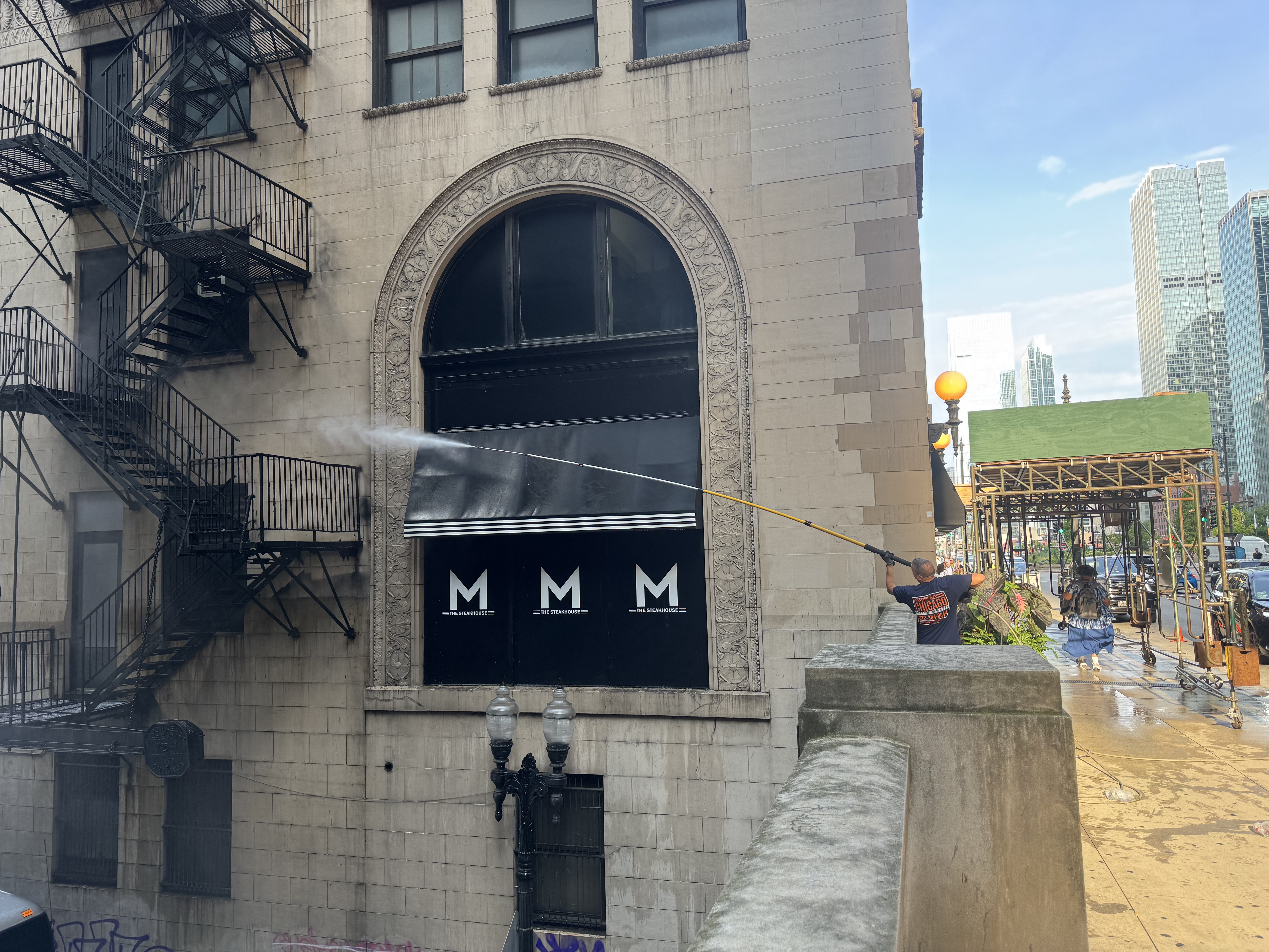 Storefront Cleaning River North Chicago